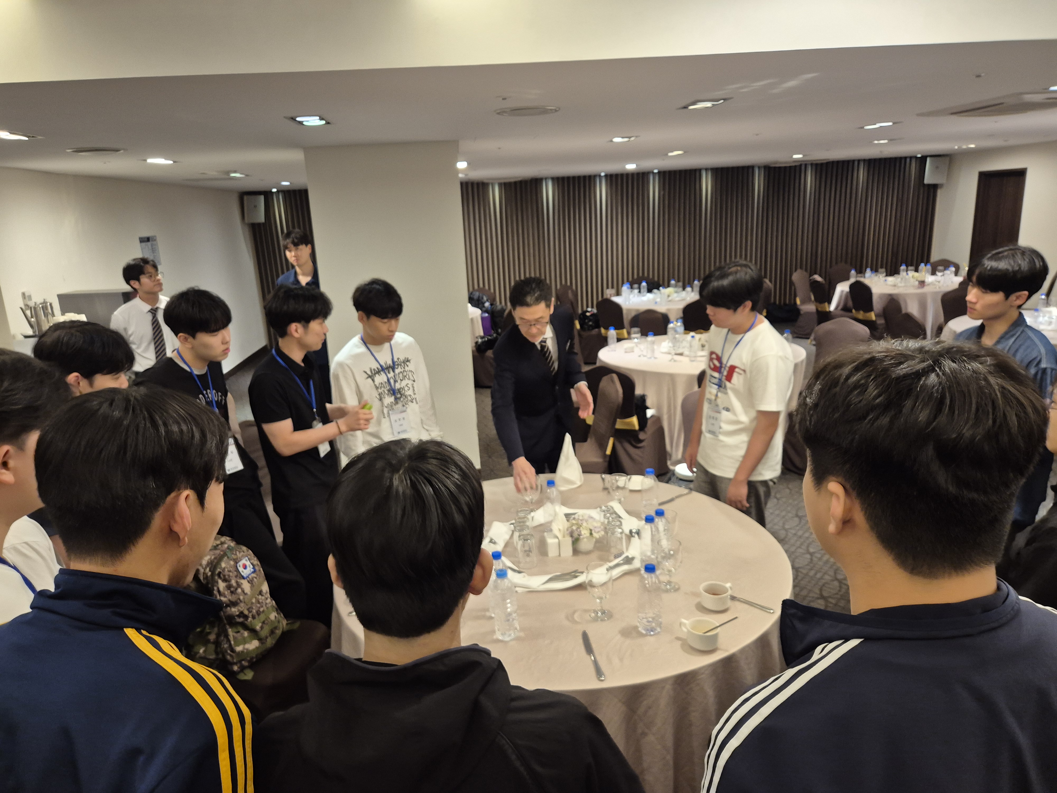 게시물의 3번째 이미지 - 하단 참조